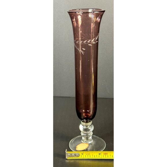 Vintage Purple Amethyst Blown Glass Bud Vase 8'' Etched Cut Dot & Leaf Pattern - Picture 2 of 6